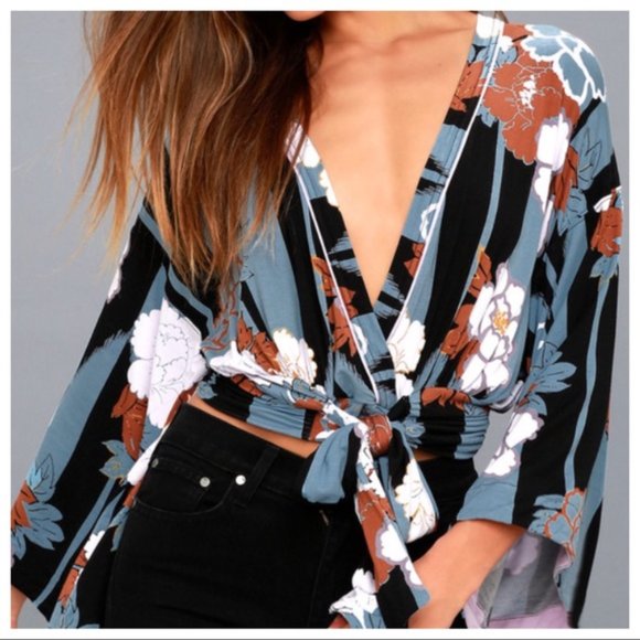 Free People Tops - FREE PEOPLE Boho That's a Wrap Floral Blouse